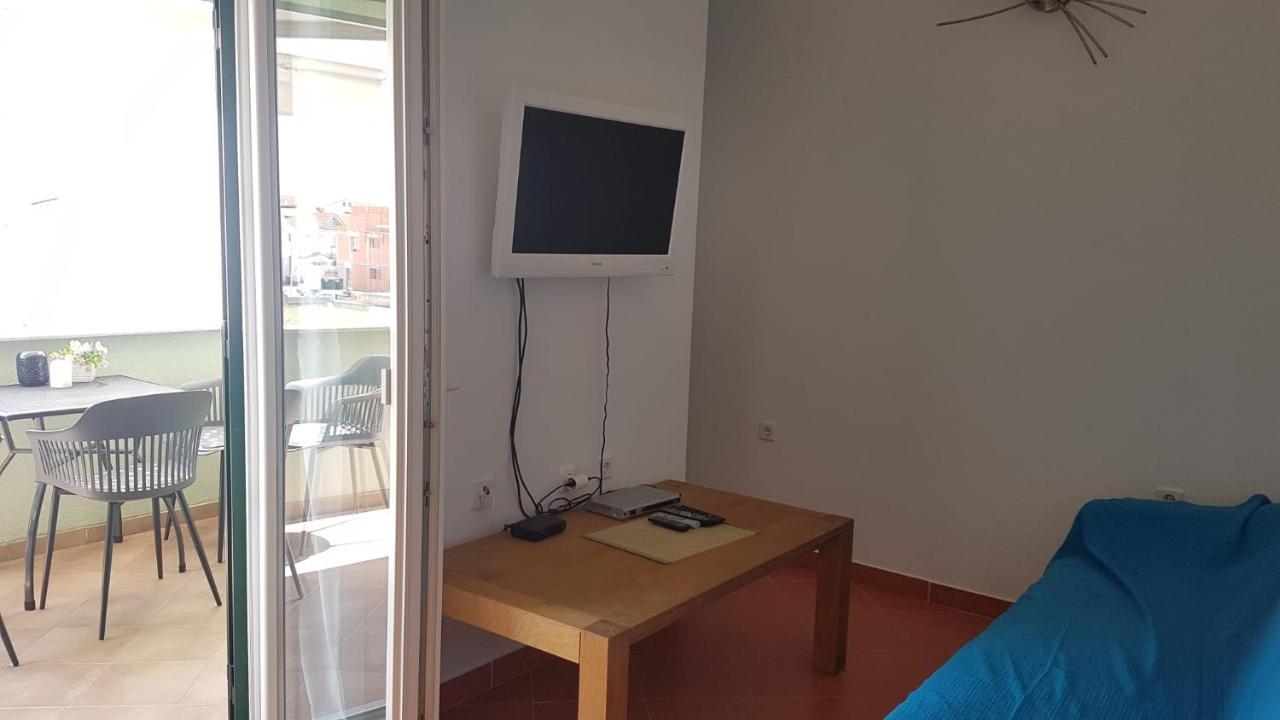 Apartmani Vincek Vodice Exterior foto